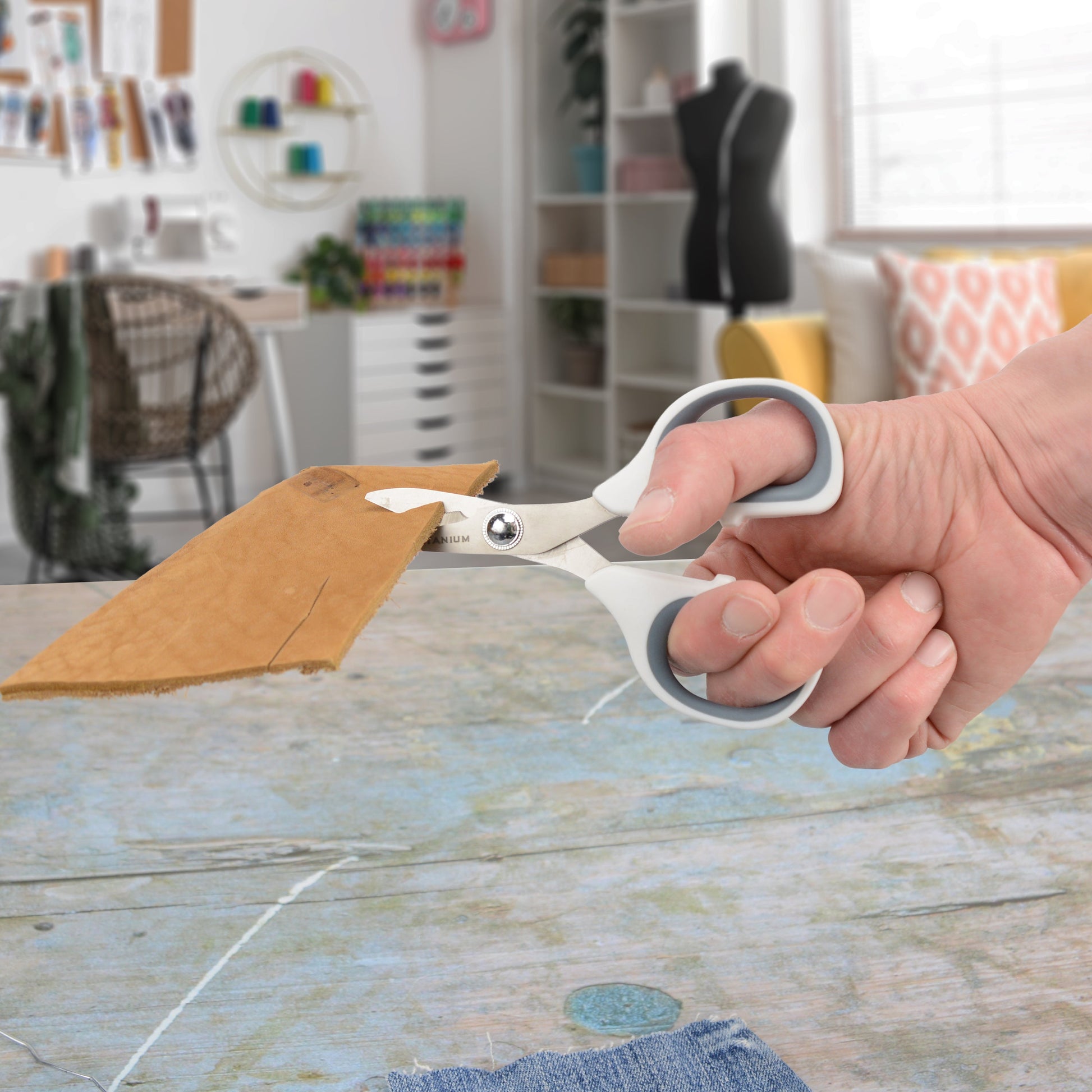 Westcott Rag Snips Crafting and Quilting Scissors White (16108) - World’s Favorite